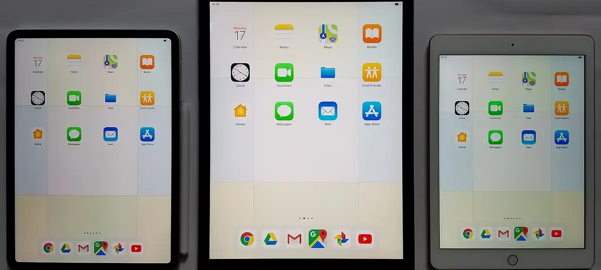 * iPad Pro 11″ (silver) iPad Pro 12.9″ (space gray) iPad 9.7″ (gold)